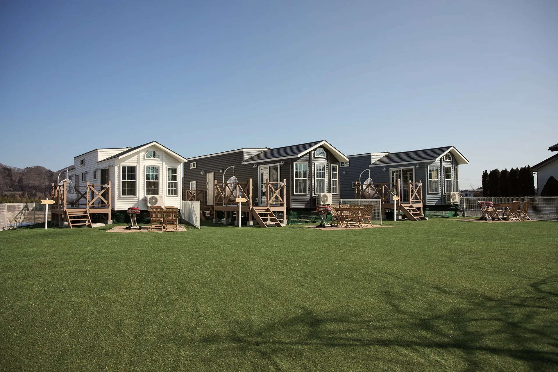 コテージと芝生